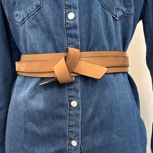 H&M Tan Knot Belt Faux Leather Stretch Hook Closure Size S